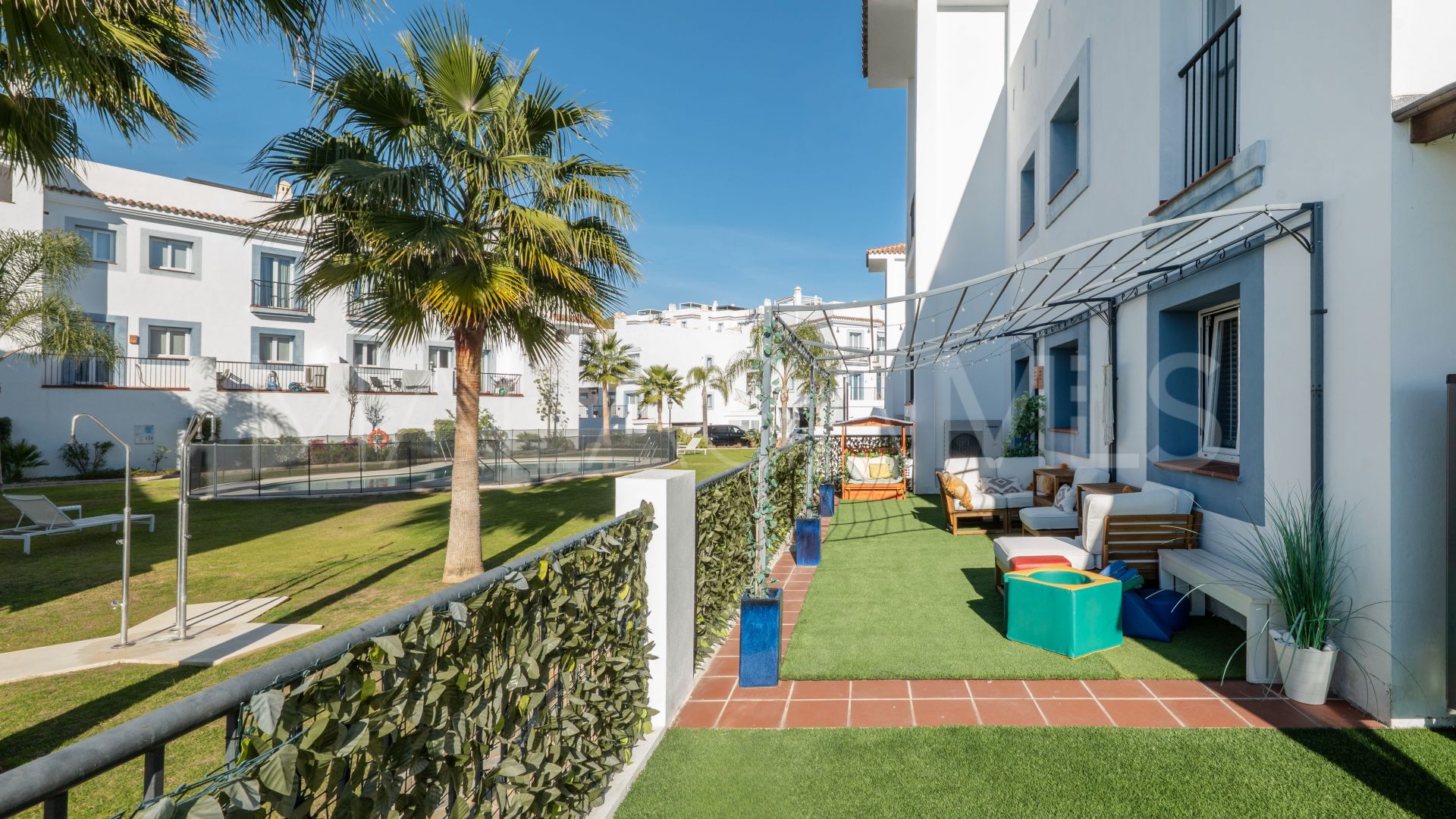 For sale ground floor apartment in Paraiso Pueblo