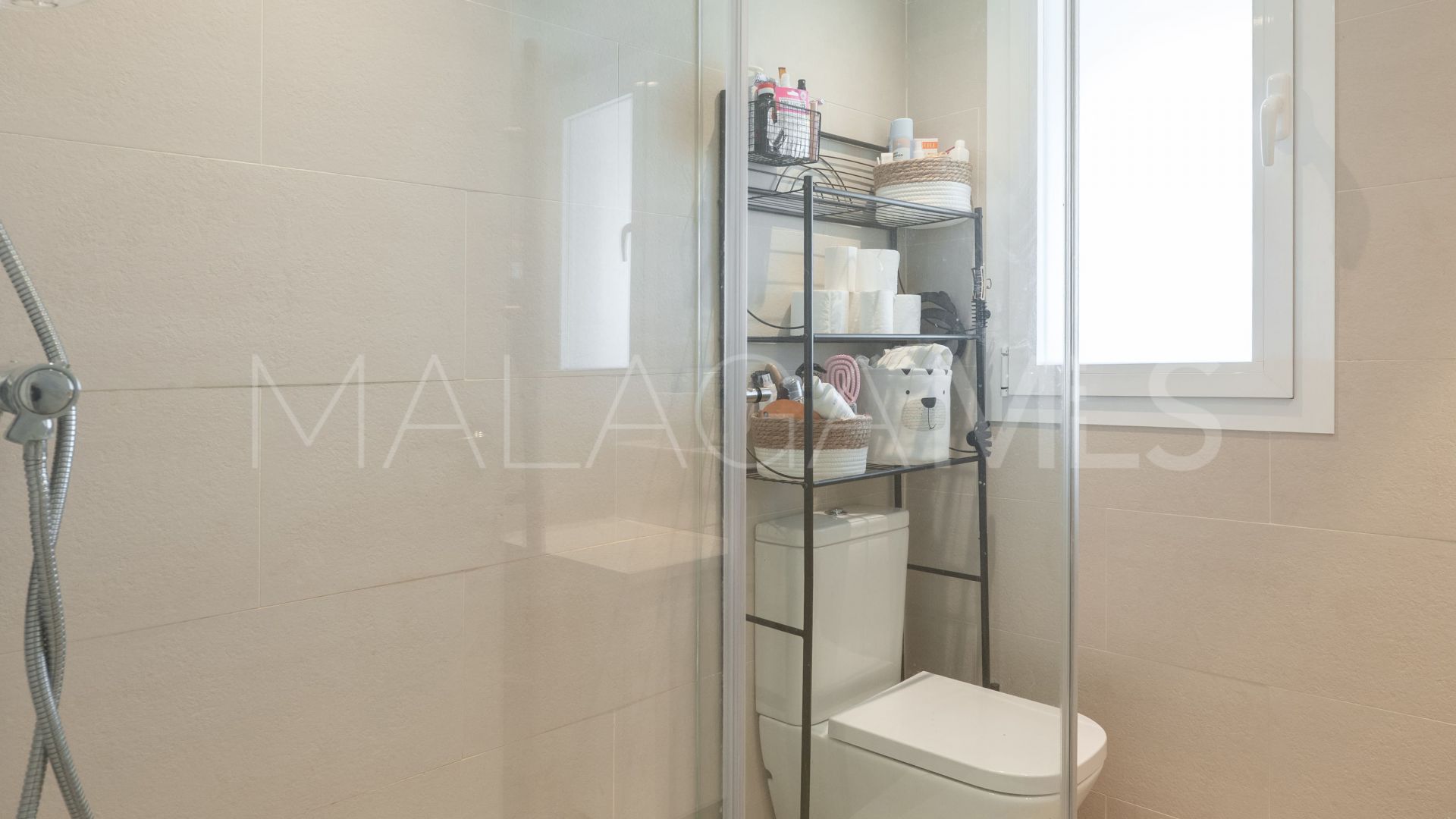 Se vende apartamento planta baja in Paraiso Pueblo de 3 bedrooms