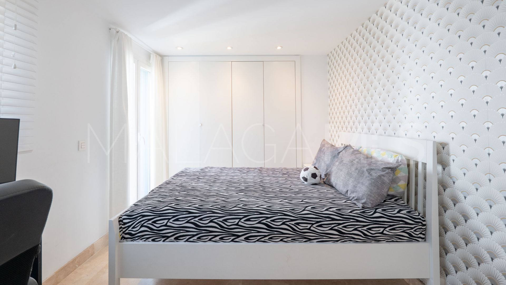 Se vende apartamento planta baja in Paraiso Pueblo de 3 bedrooms