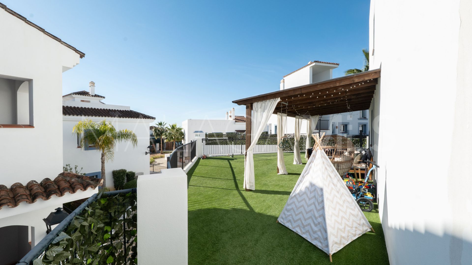 For sale ground floor apartment in Paraiso Pueblo