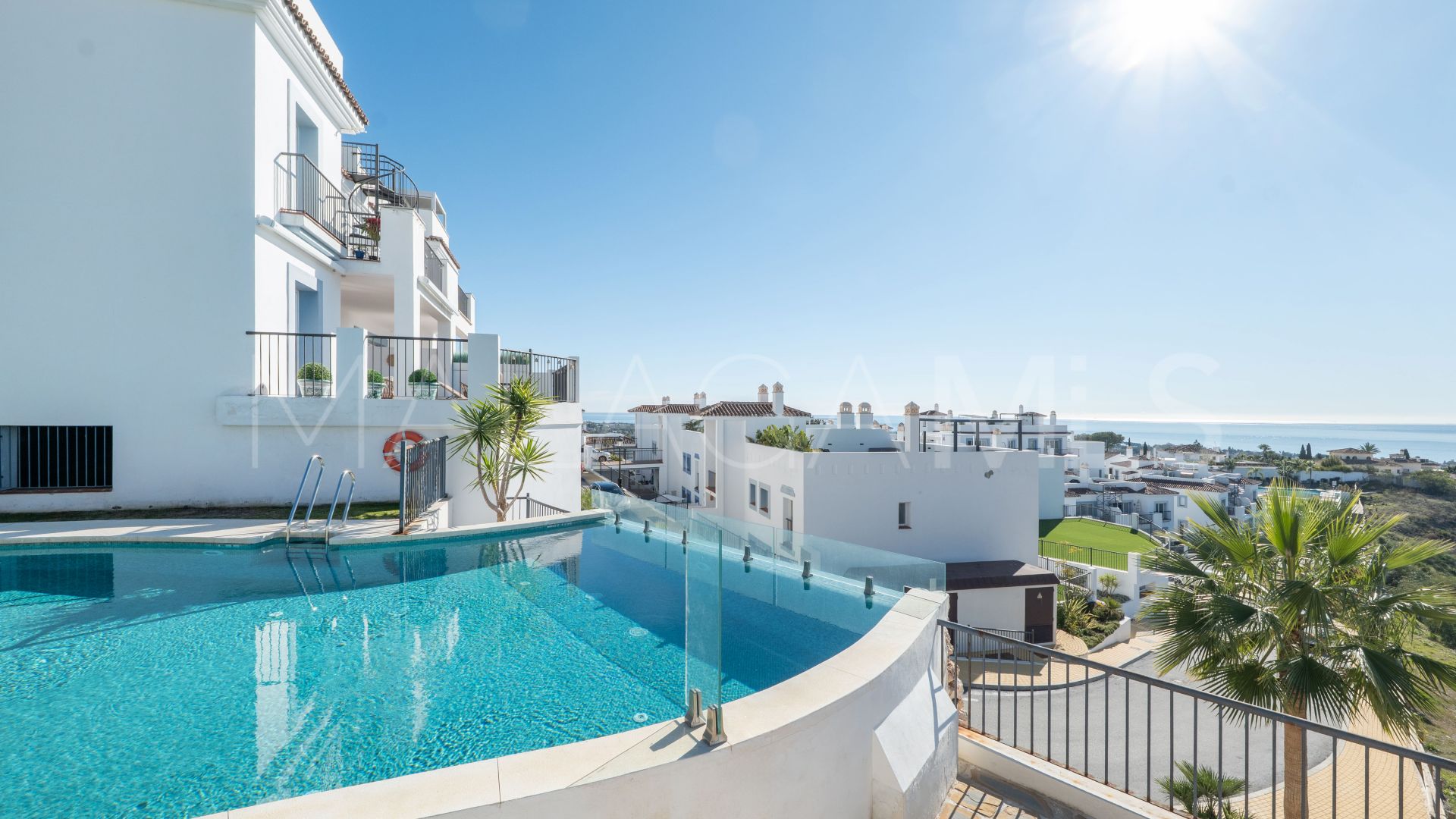 For sale ground floor apartment in Paraiso Pueblo