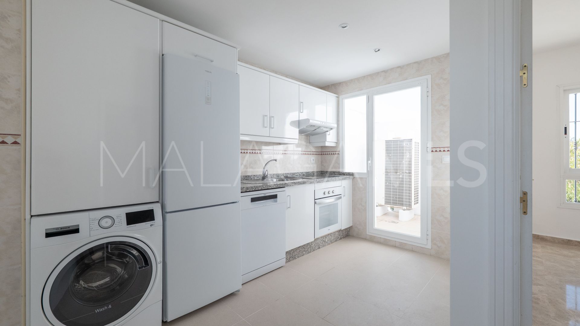 Zweistöckiges penthouse for sale in Los Naranjos de Marbella