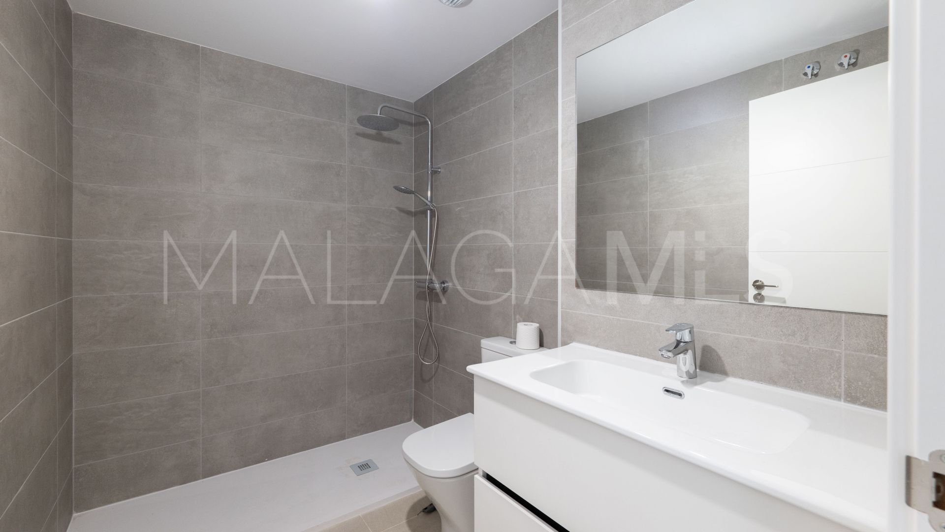 2 bedrooms ground floor apartment for sale in Selwo