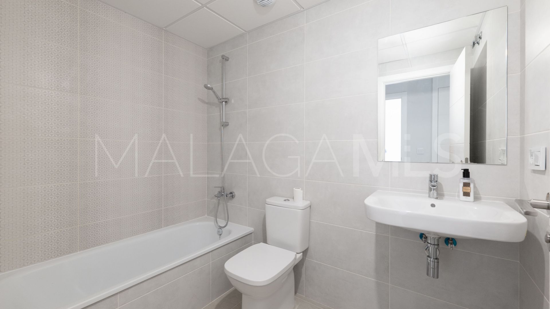 2 bedrooms ground floor apartment for sale in Selwo