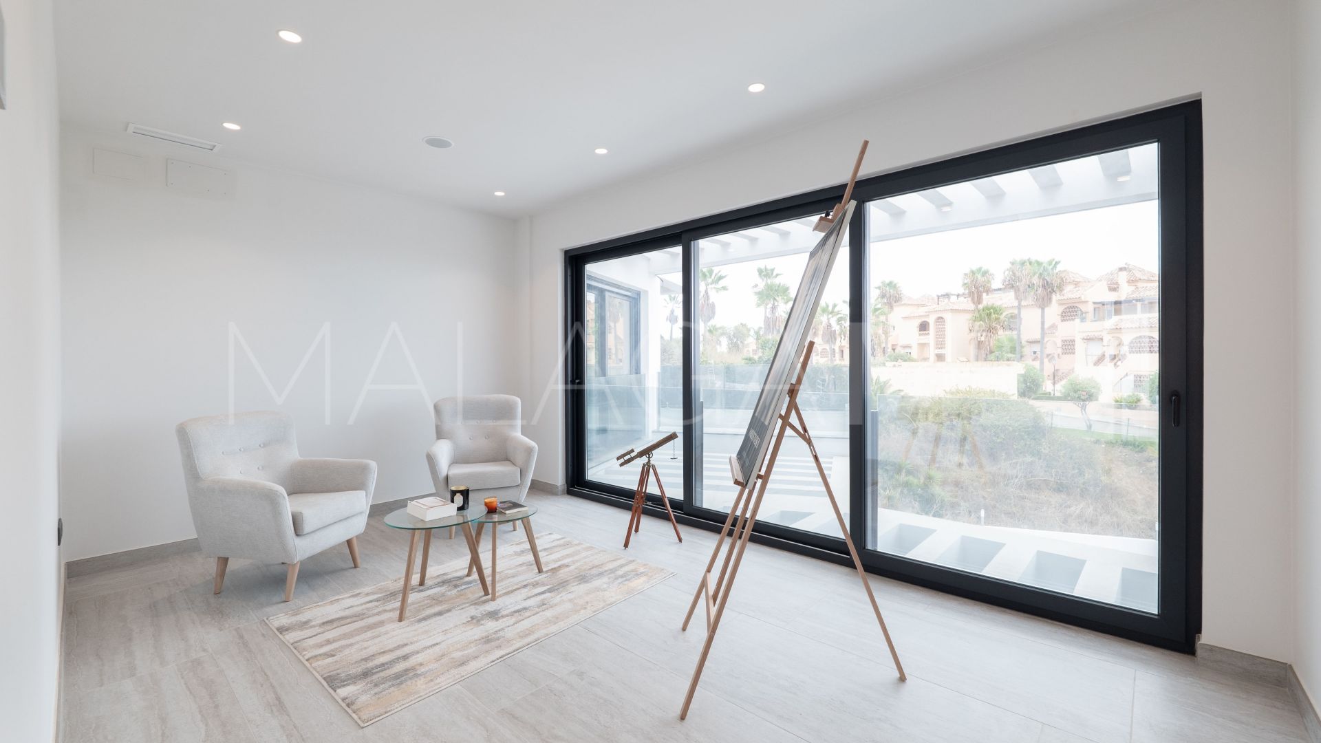 For sale Mijas Costa villa with 5 bedrooms