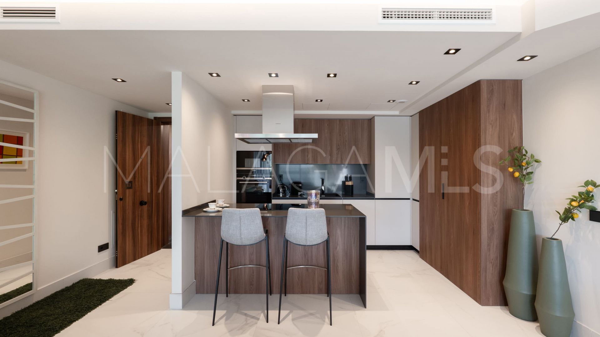 For sale apartment in San Pedro de Alcantara with 3 bedrooms