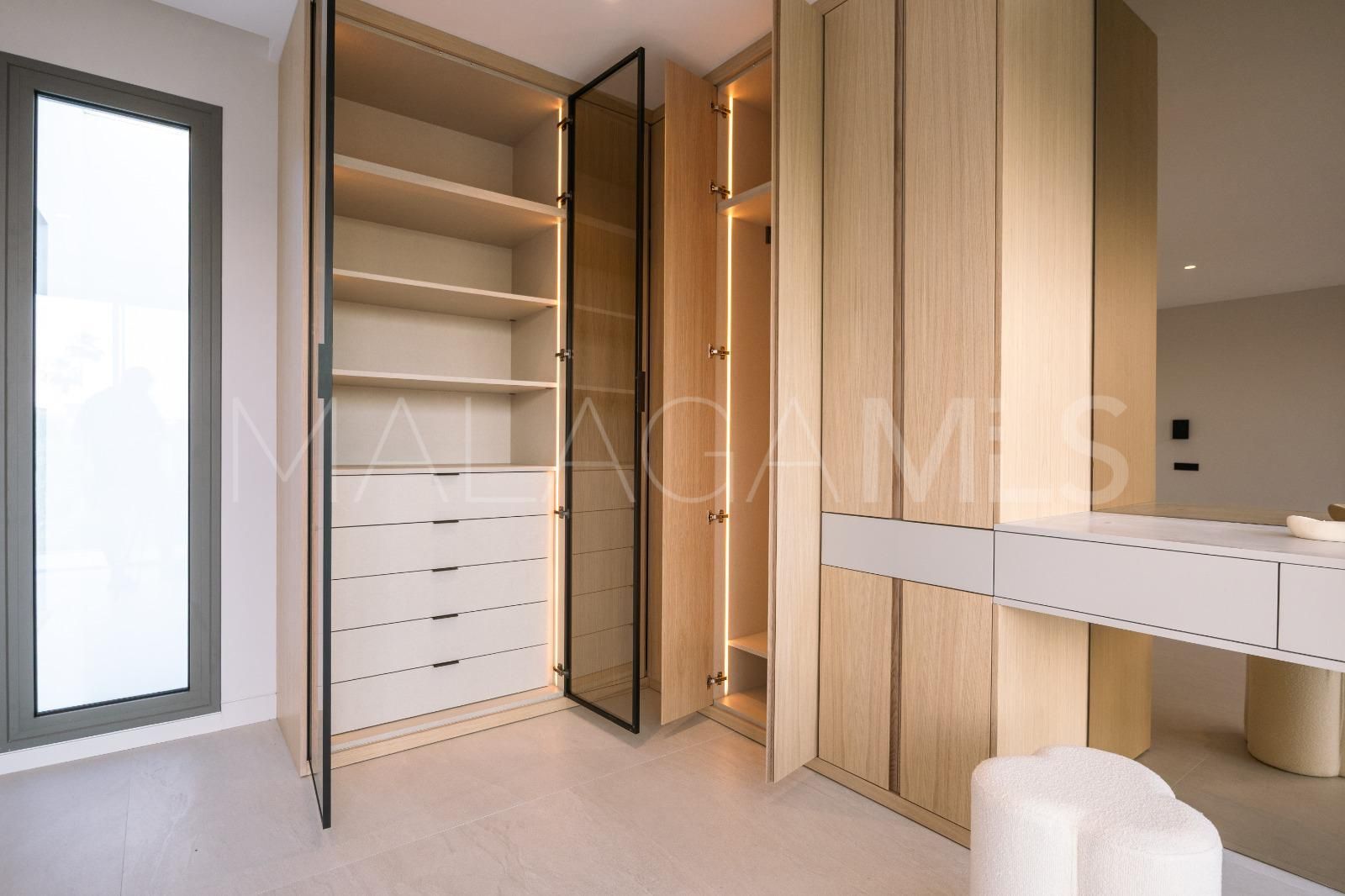 Maison for sale in Estepona Est