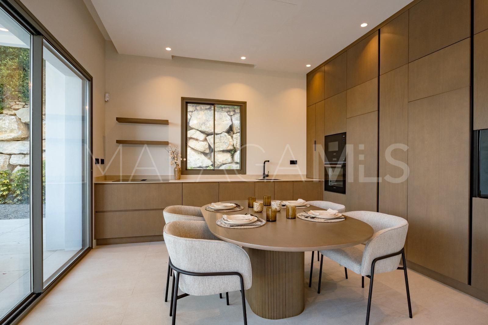 Maison for sale in Estepona Est
