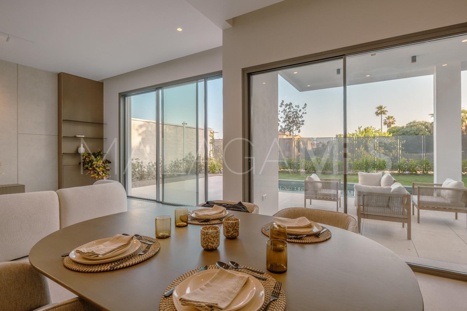 Maison for sale in Estepona Est