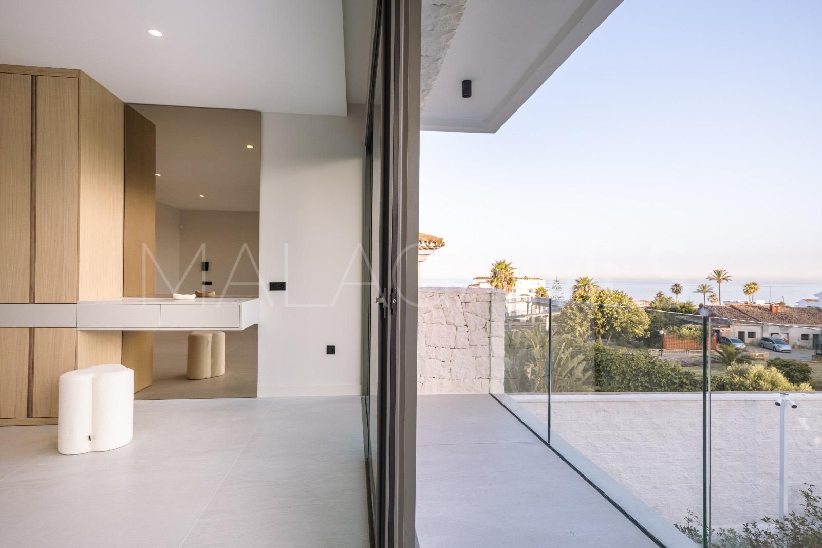 Maison for sale in Estepona Est