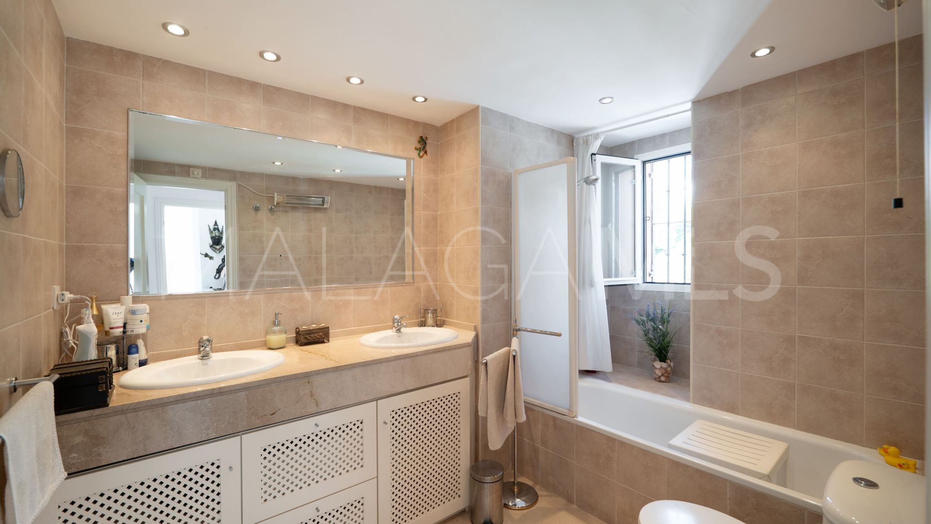 Radhus for sale in Casares