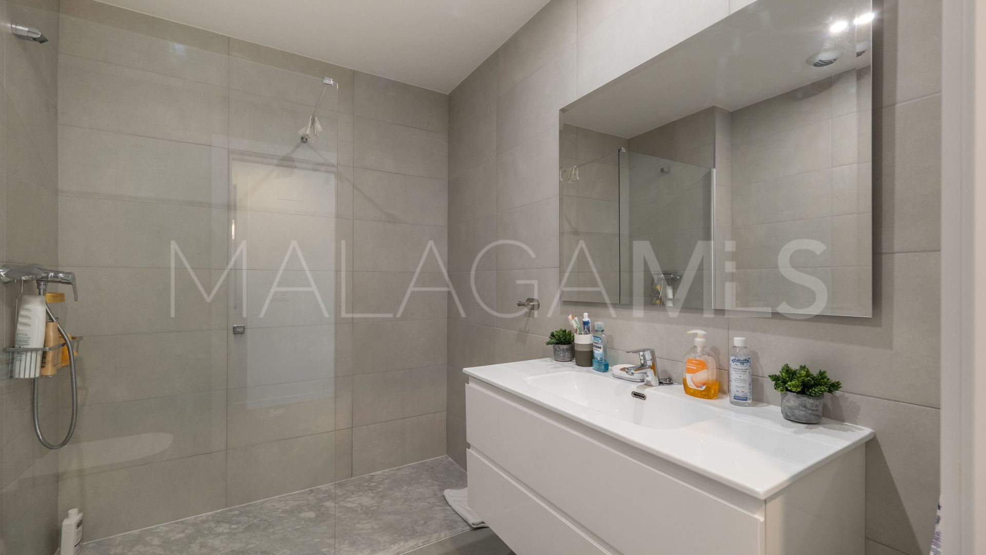 Wohnung for sale in Nueva Andalucia