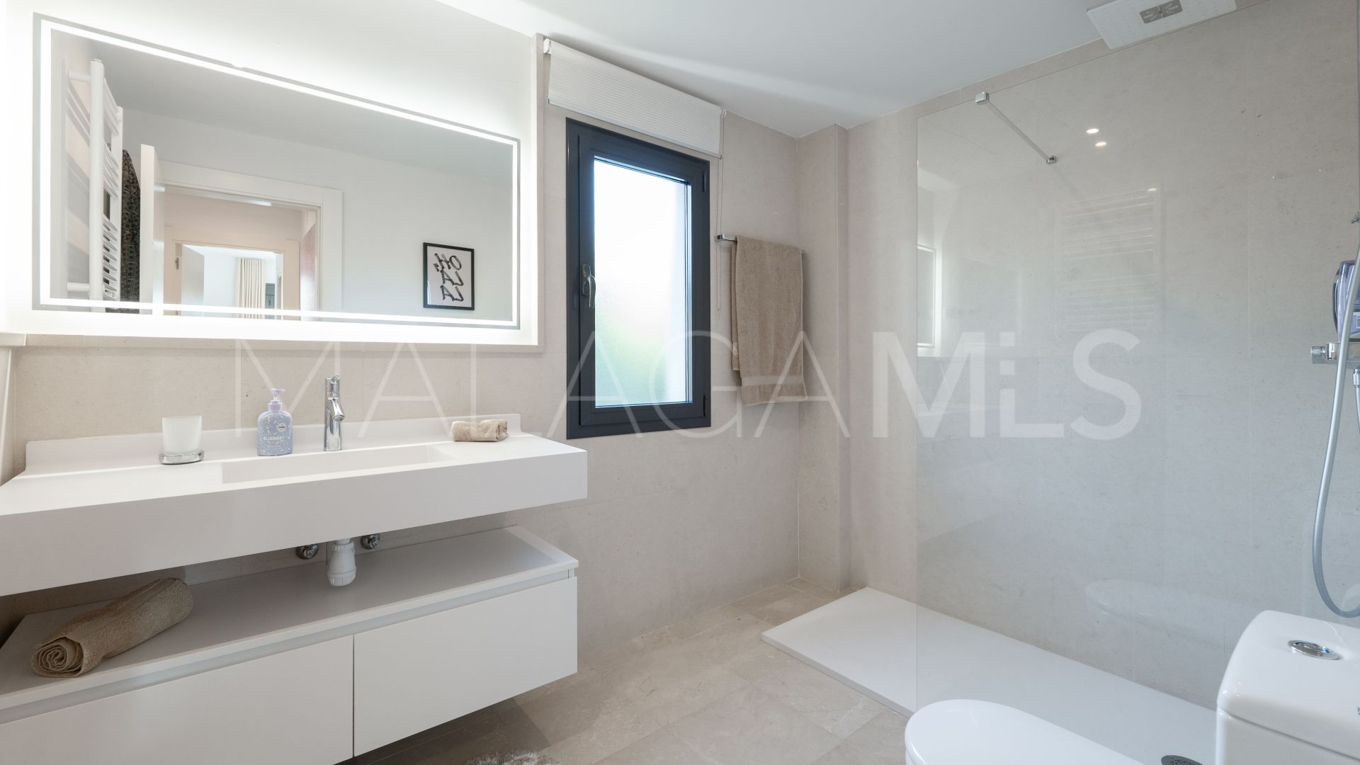 Apartment for sale in Los Flamingos with 4 bedrooms