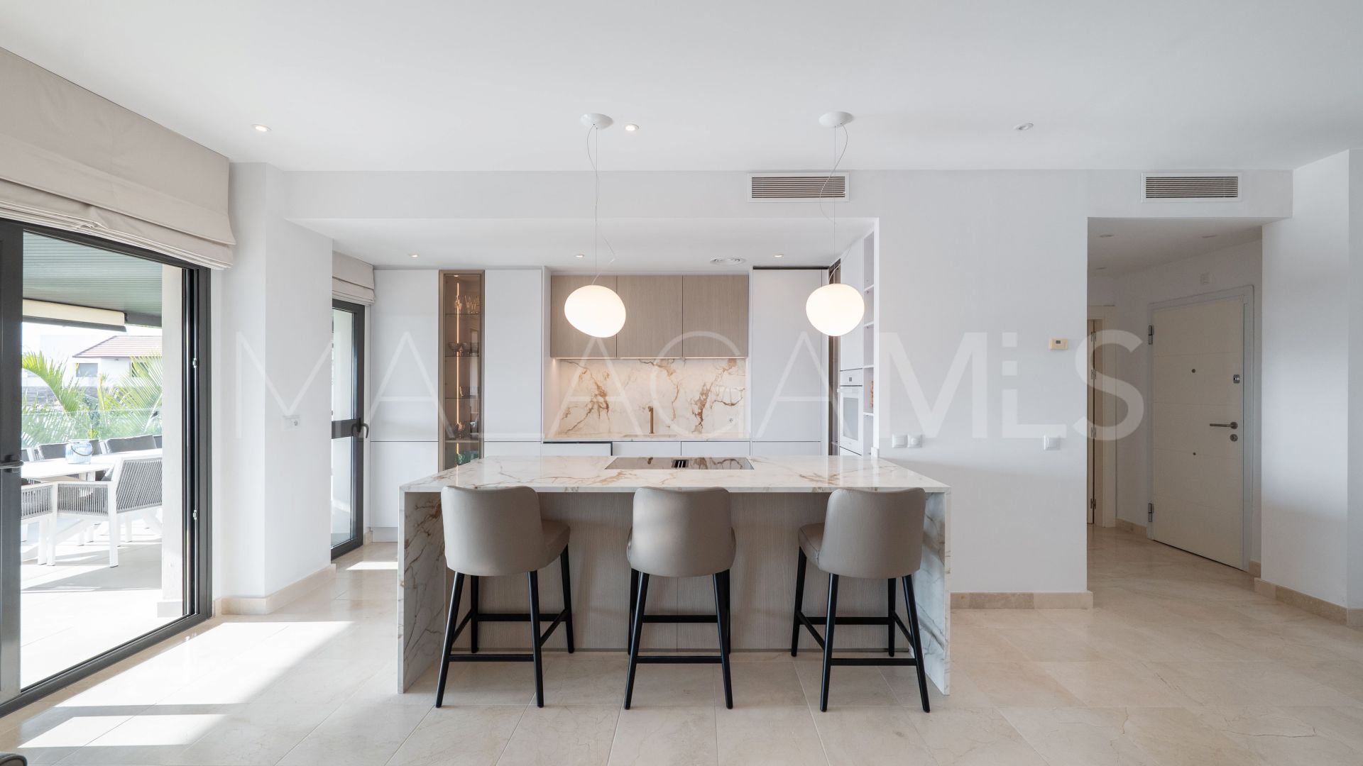 Apartment for sale in Los Flamingos with 4 bedrooms