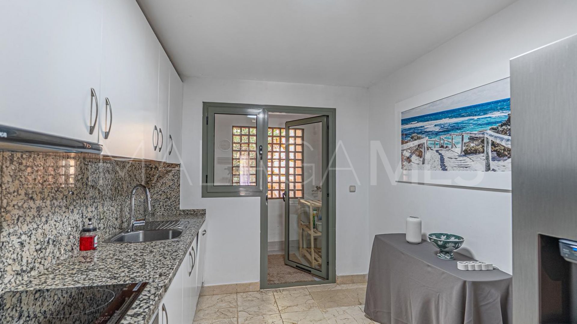 Buy apartamento planta baja in Benatalaya