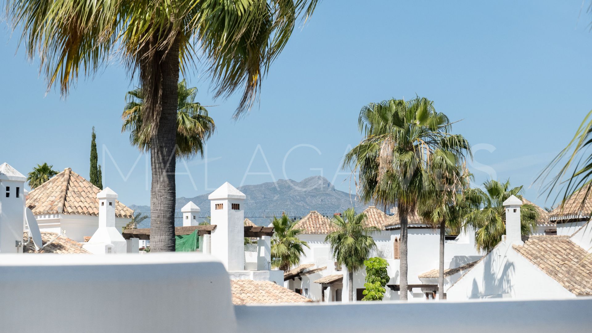 Radhus for sale in Mirador del Paraiso