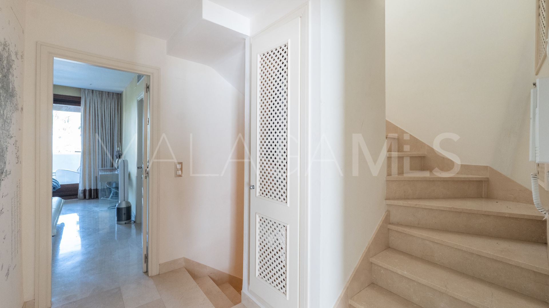 Radhus for sale in Mirador del Paraiso