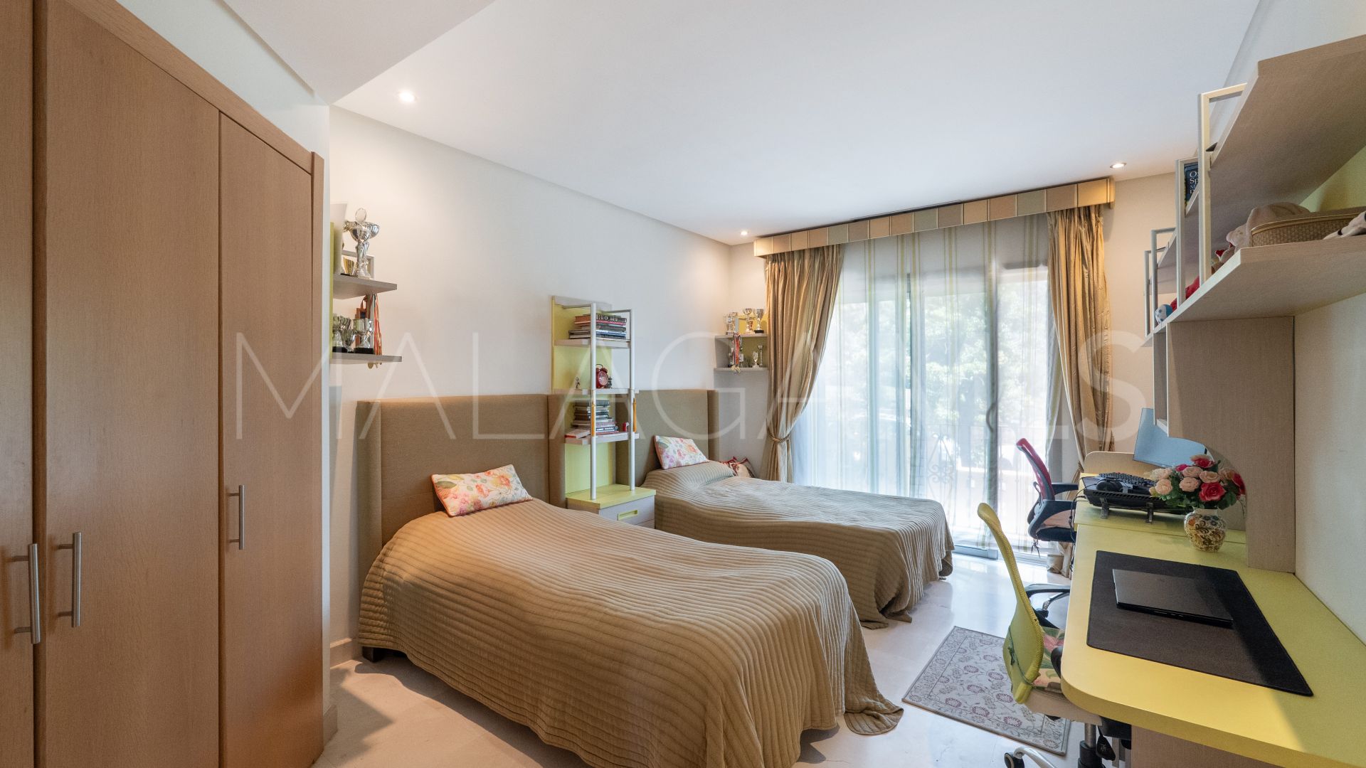 For sale Marbella Golden Mile apartment