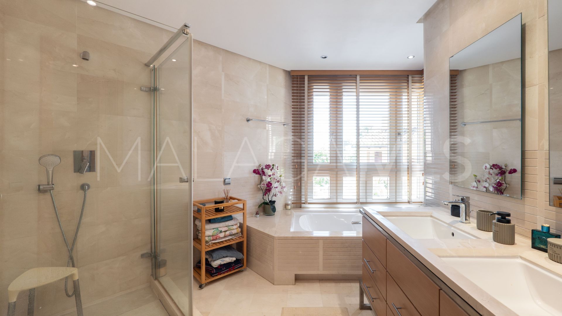 For sale Marbella Golden Mile apartment