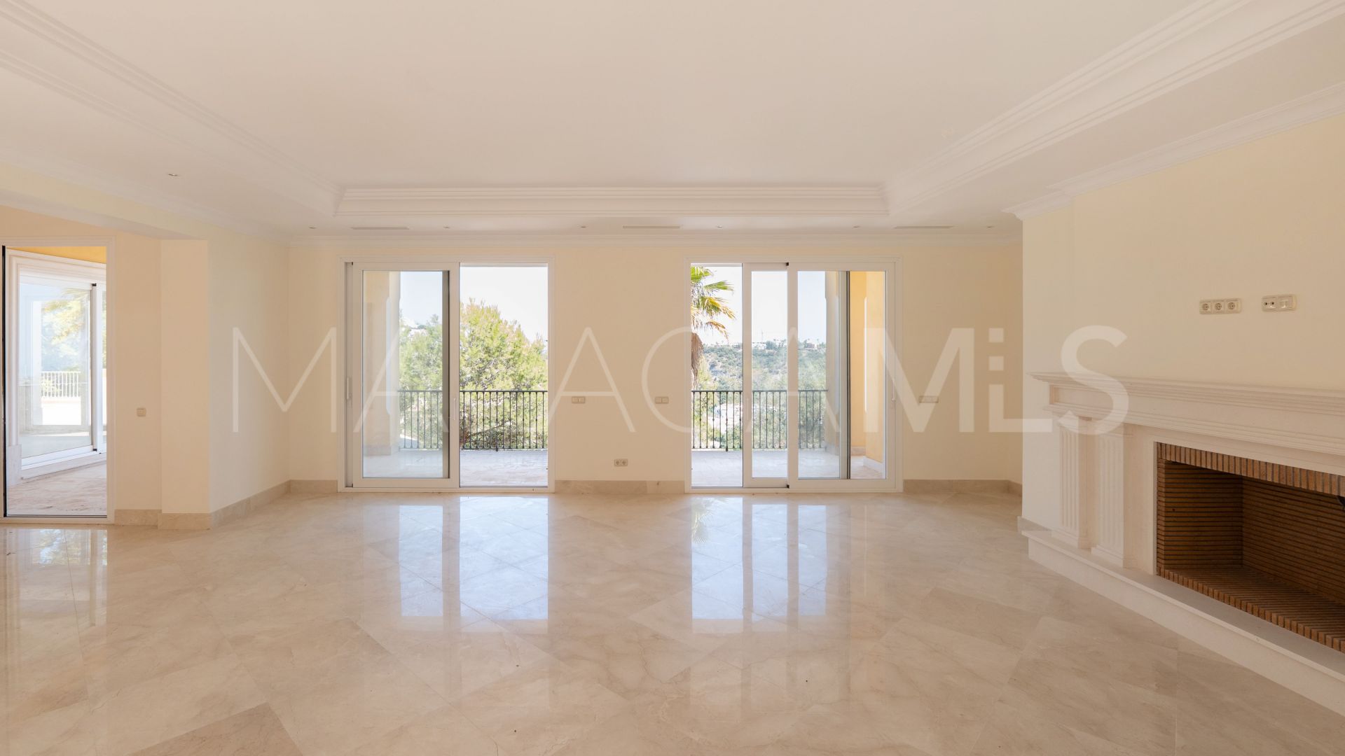 Villa for sale in Los Arqueros