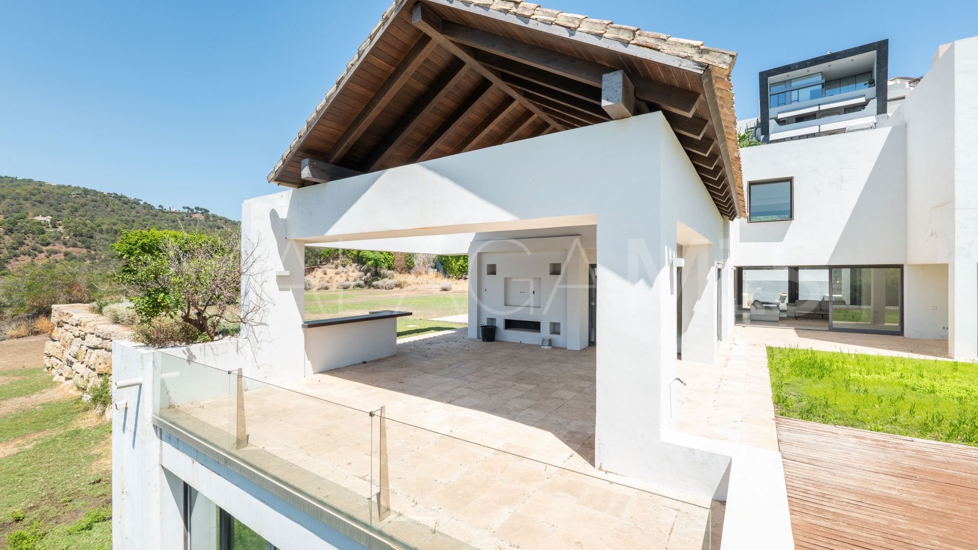 For sale villa in Los Arqueros with 6 bedrooms