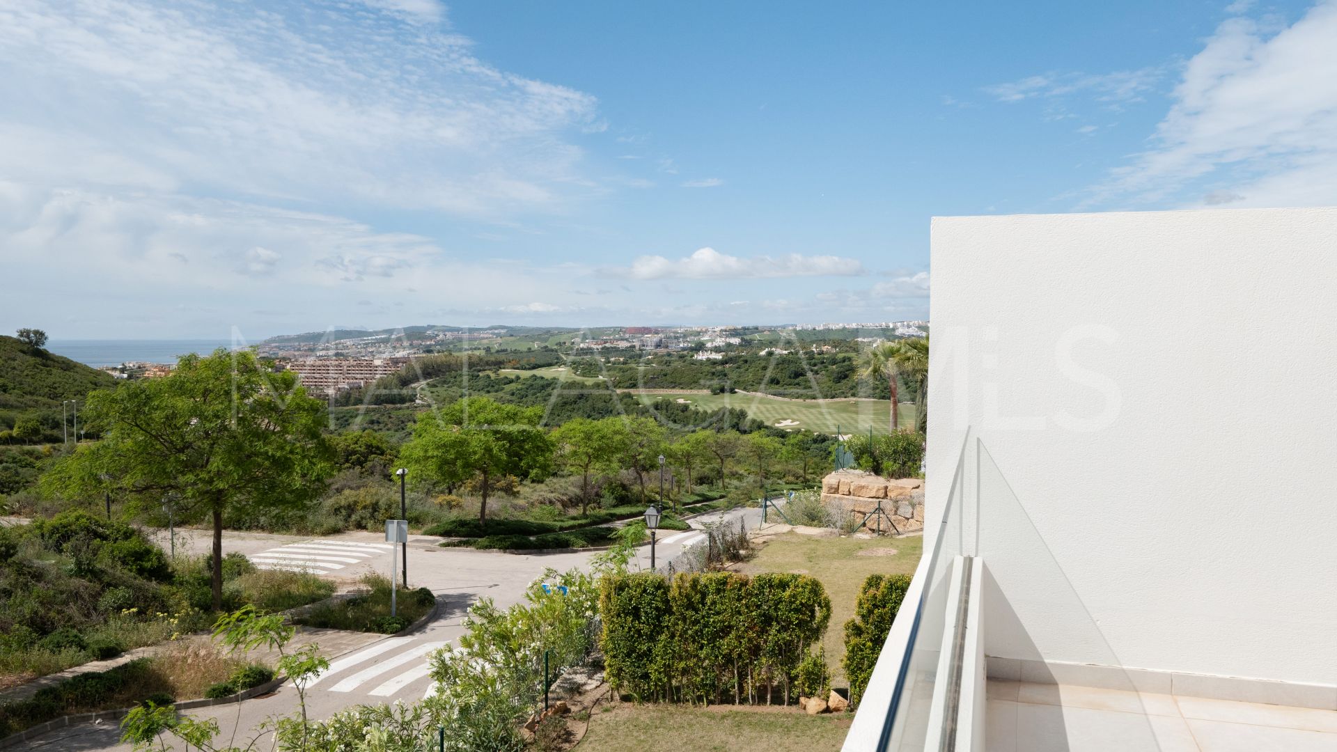 Maison de ville for sale in Casares Golf