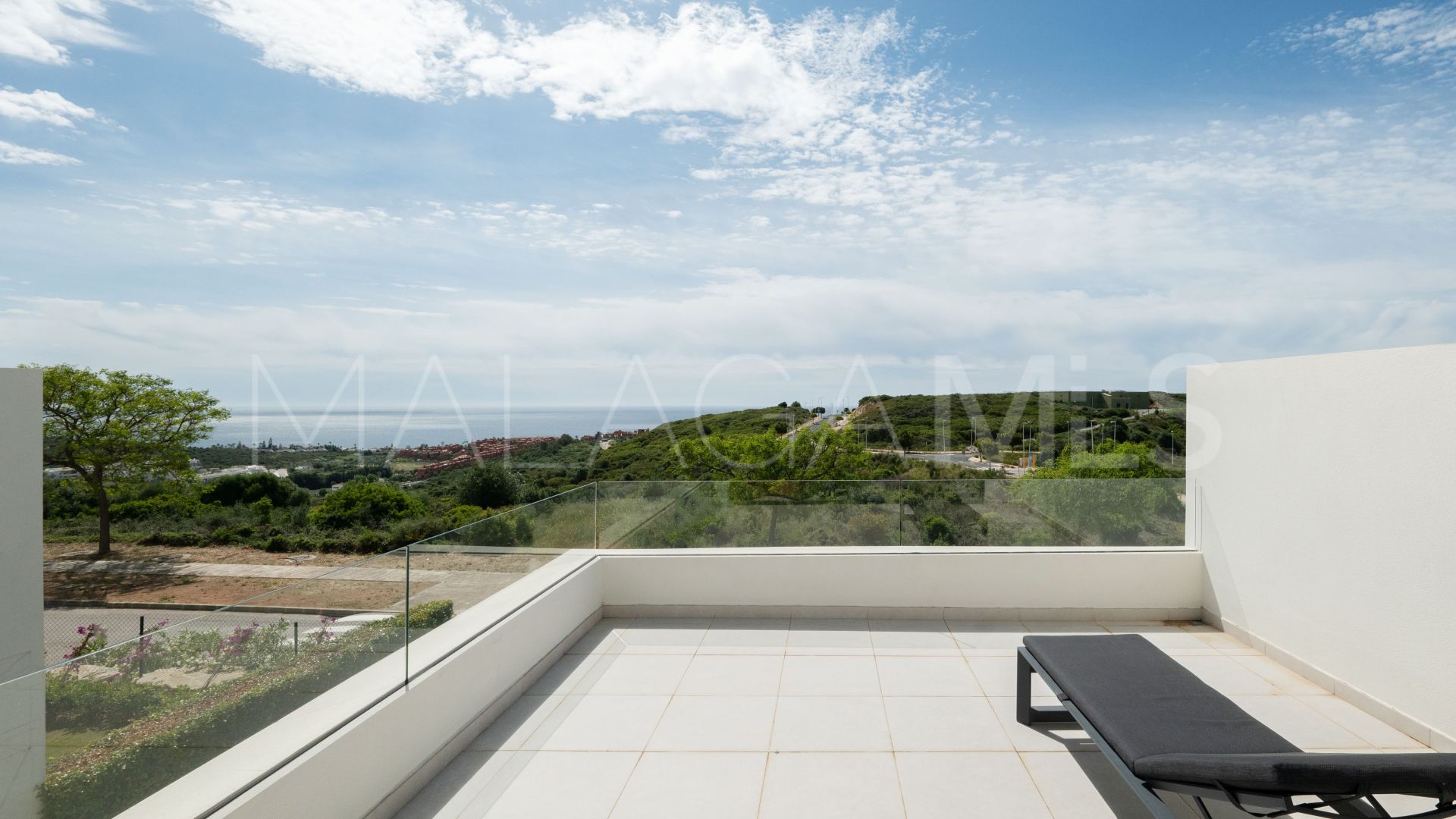 Maison de ville for sale in Casares Golf