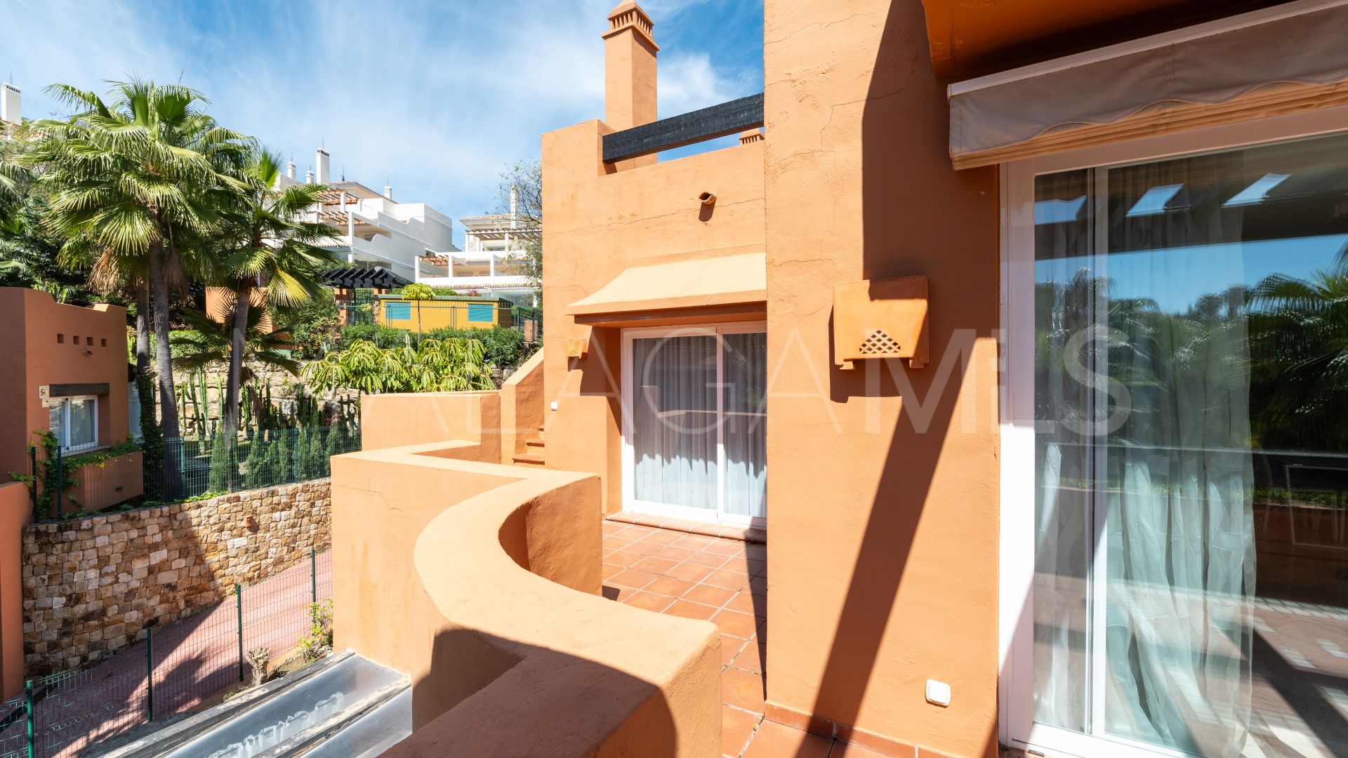 Atico duplex for sale de 2 bedrooms in Alminar de Marbella