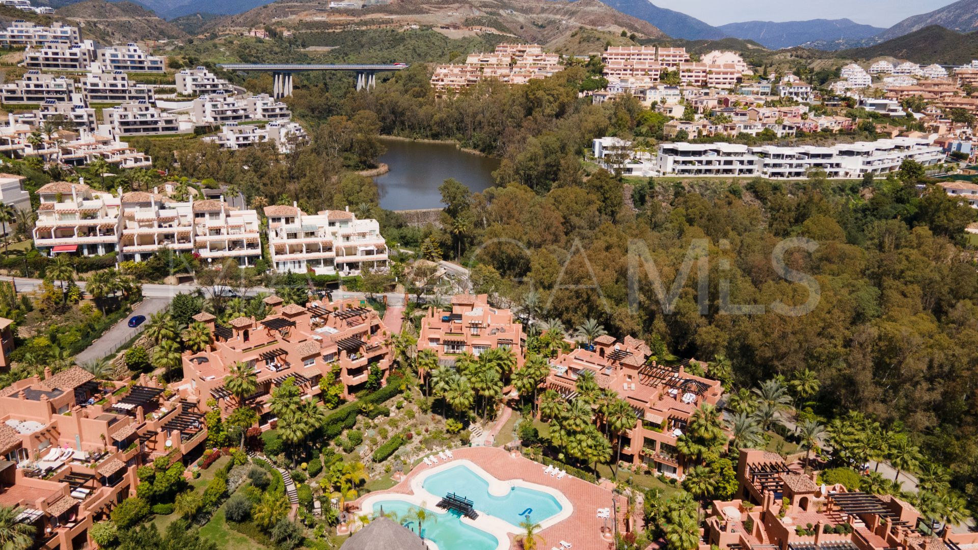 Tvåvånings takvåning for sale in Alminar de Marbella