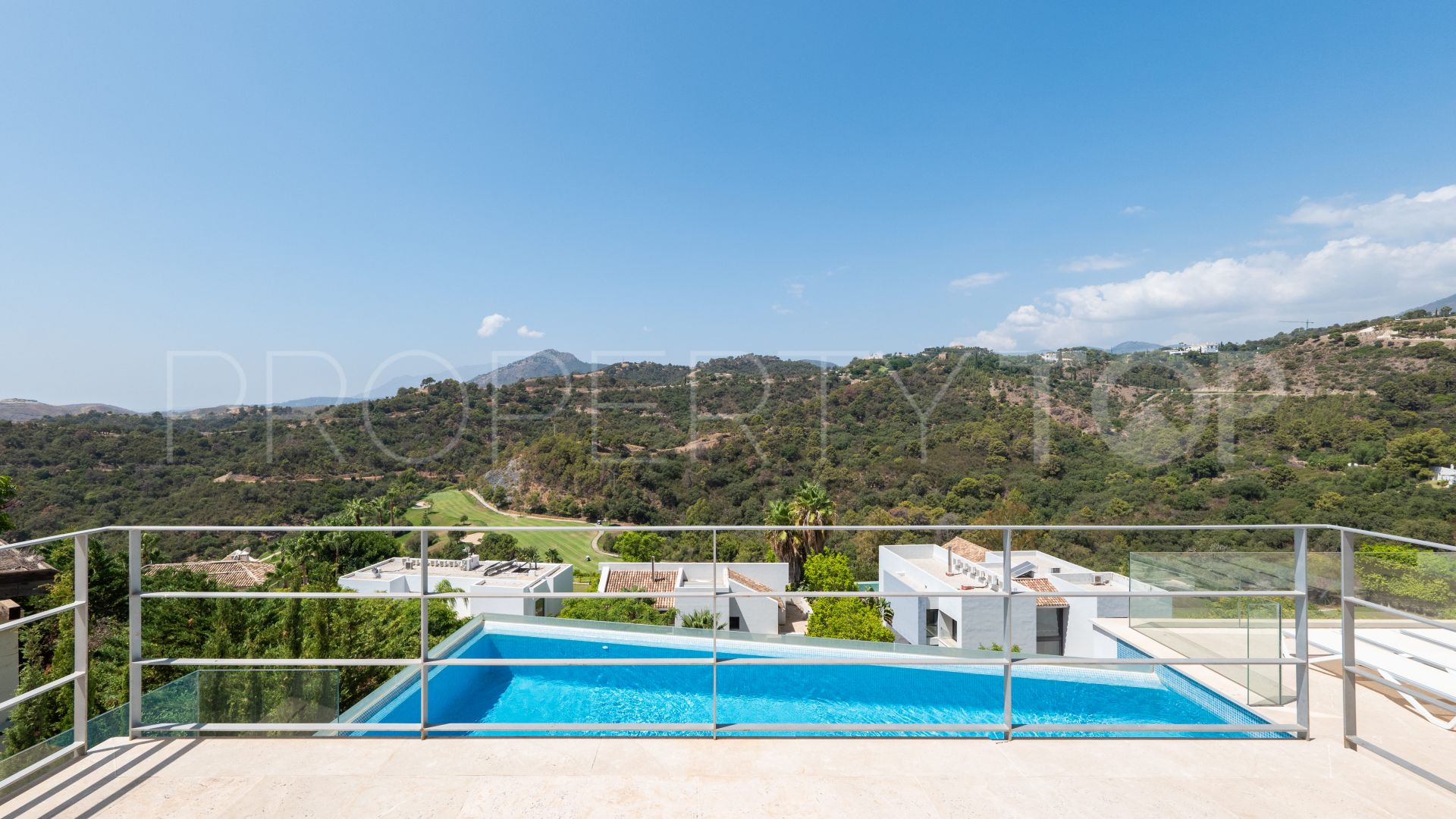 For sale Los Arqueros 6 bedrooms villa