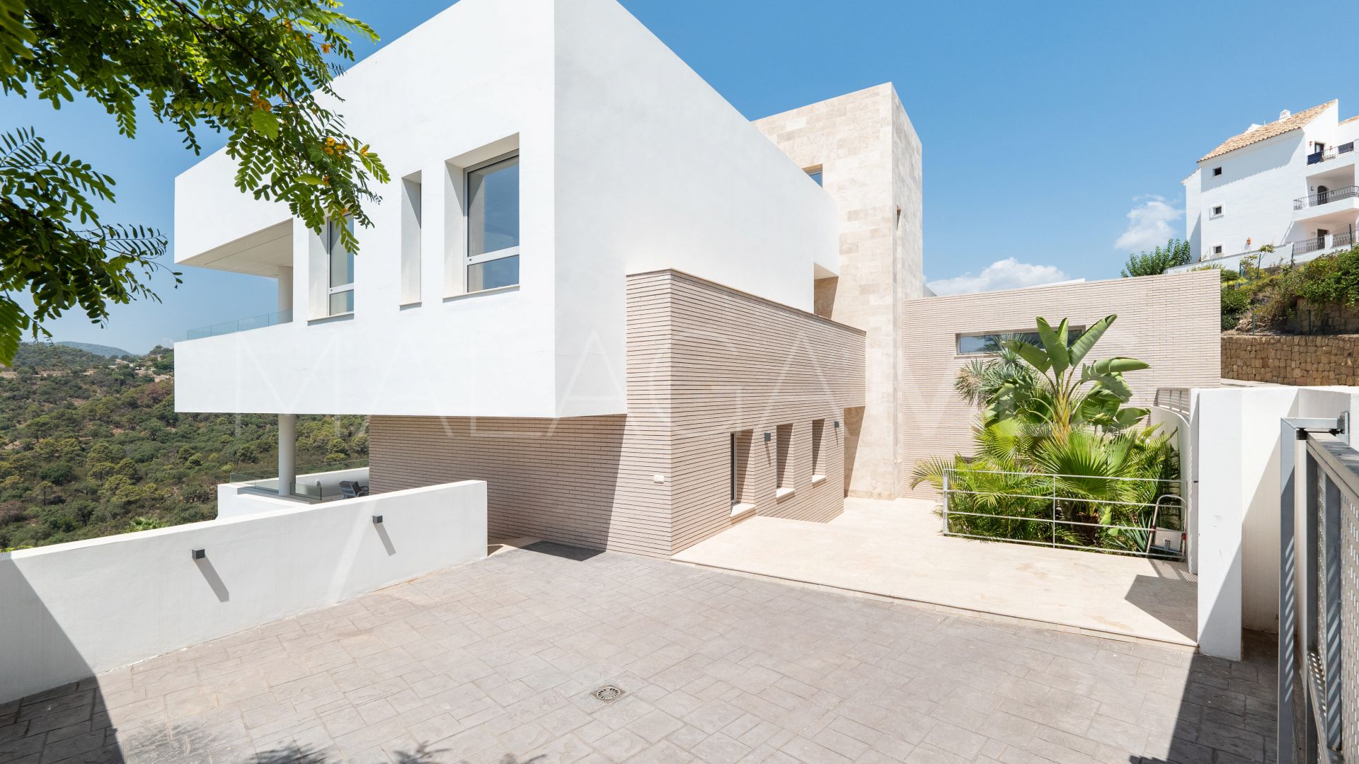 Villa a la venta in Los Arqueros with 6 bedrooms