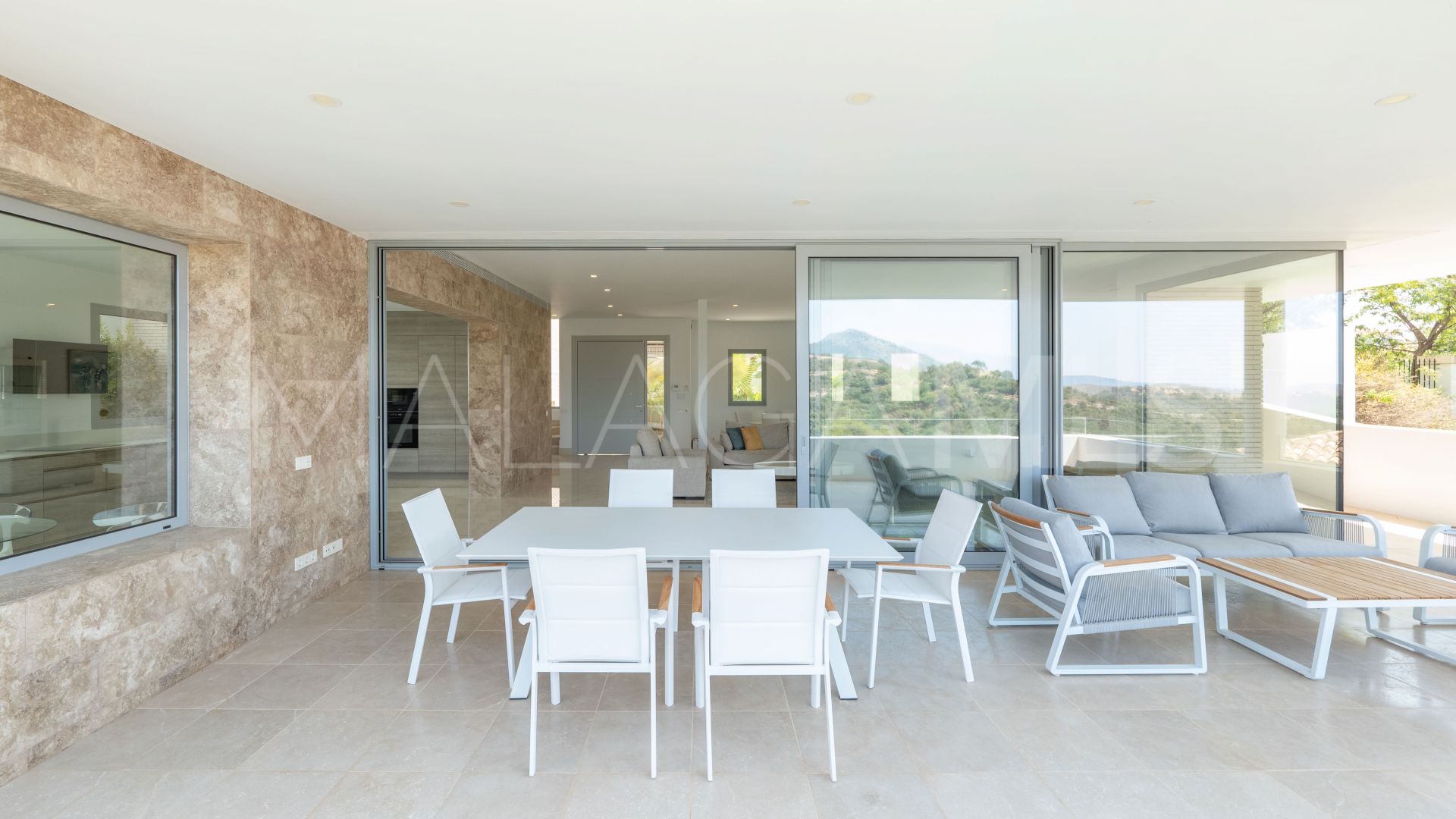 Villa a la venta in Los Arqueros with 6 bedrooms