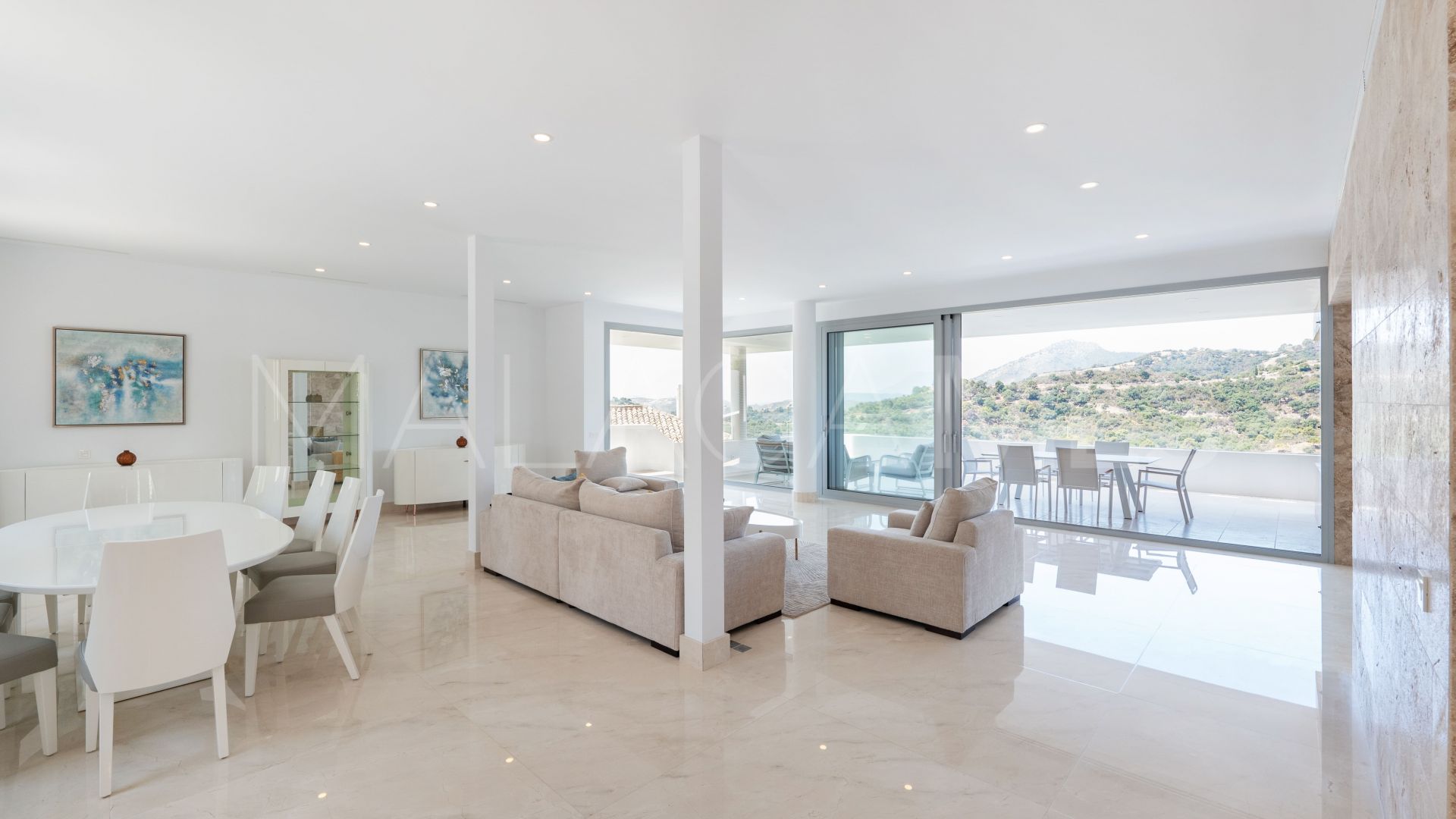 Villa a la venta in Los Arqueros with 6 bedrooms