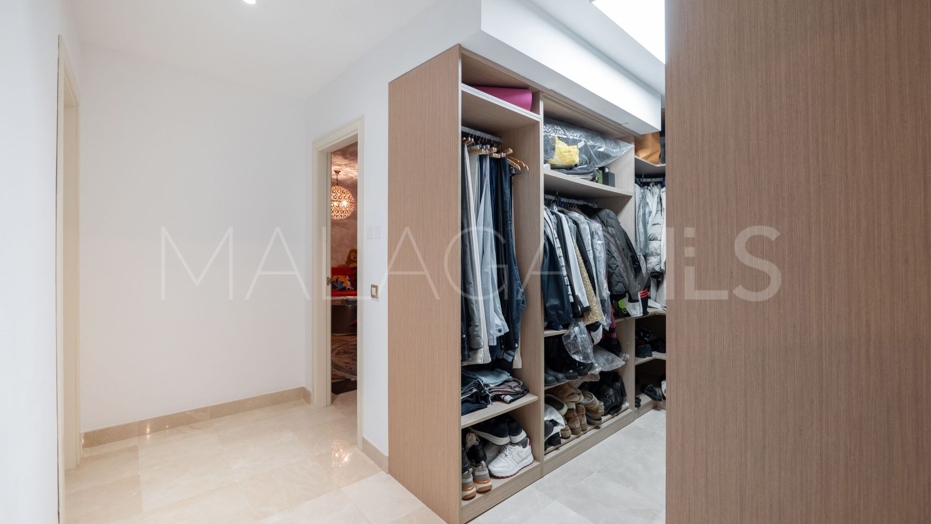 Radhus for sale in Mirador del Paraiso