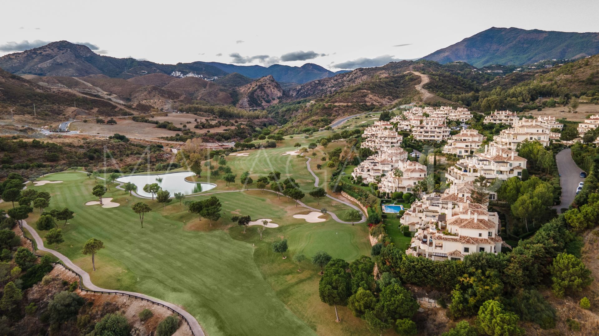 Apartment with 5 bedrooms for sale in Los Capanes del Golf