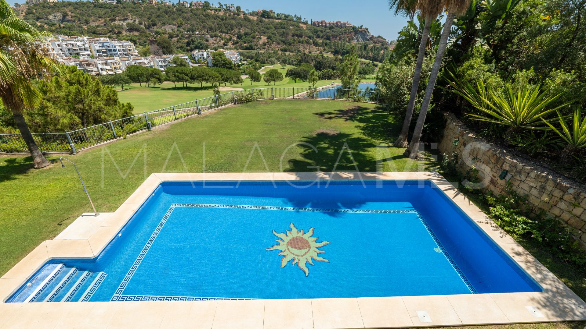 Villa for sale in Los Arqueros