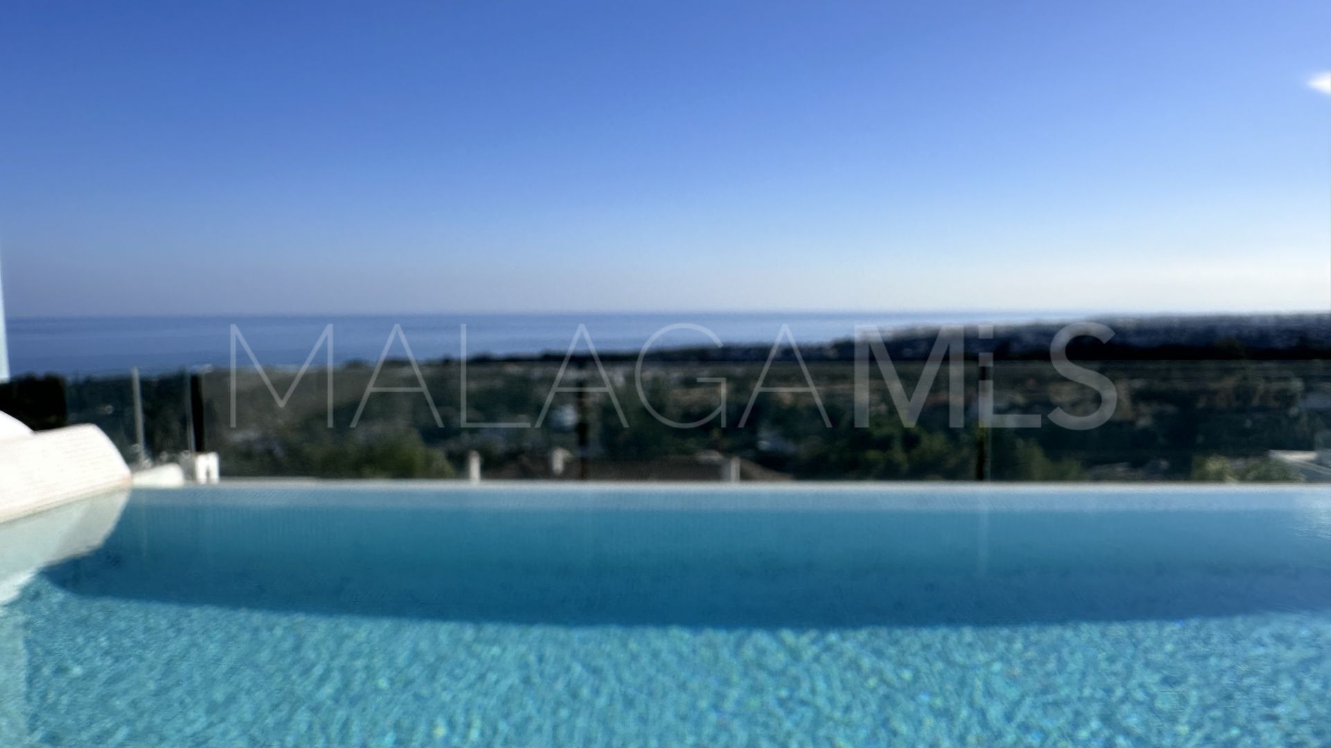 Duplex penthouse in Reserva de Sierra Blanca for sale