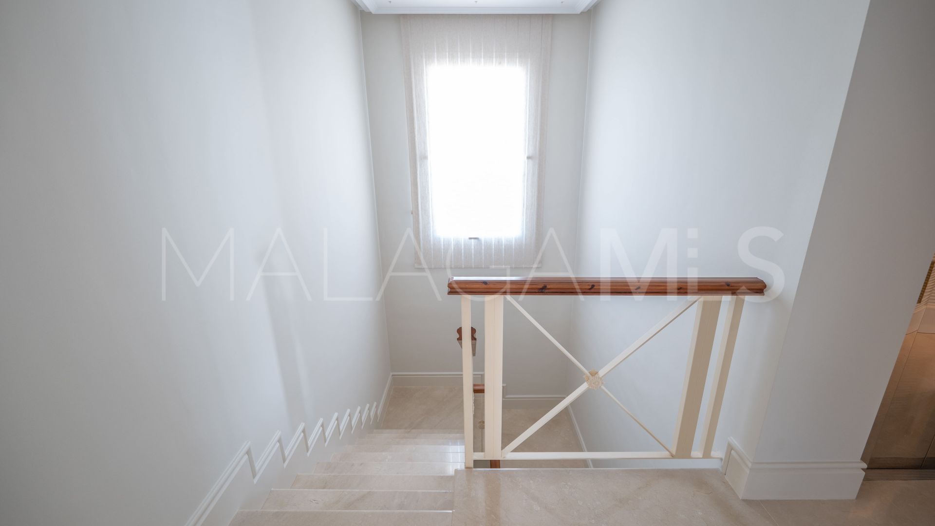 Villa for sale in Los Altos de los Monteros