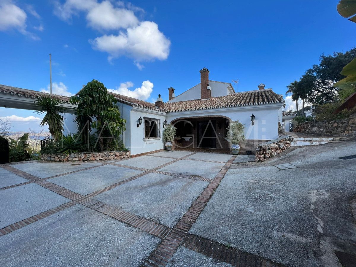 Villa for sale in Alhaurin el Grande