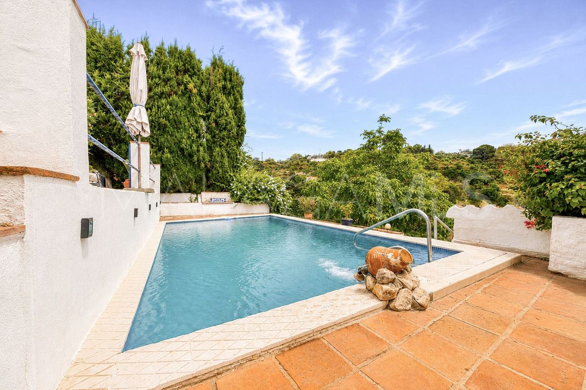 Villa for sale in Alhaurin el Grande