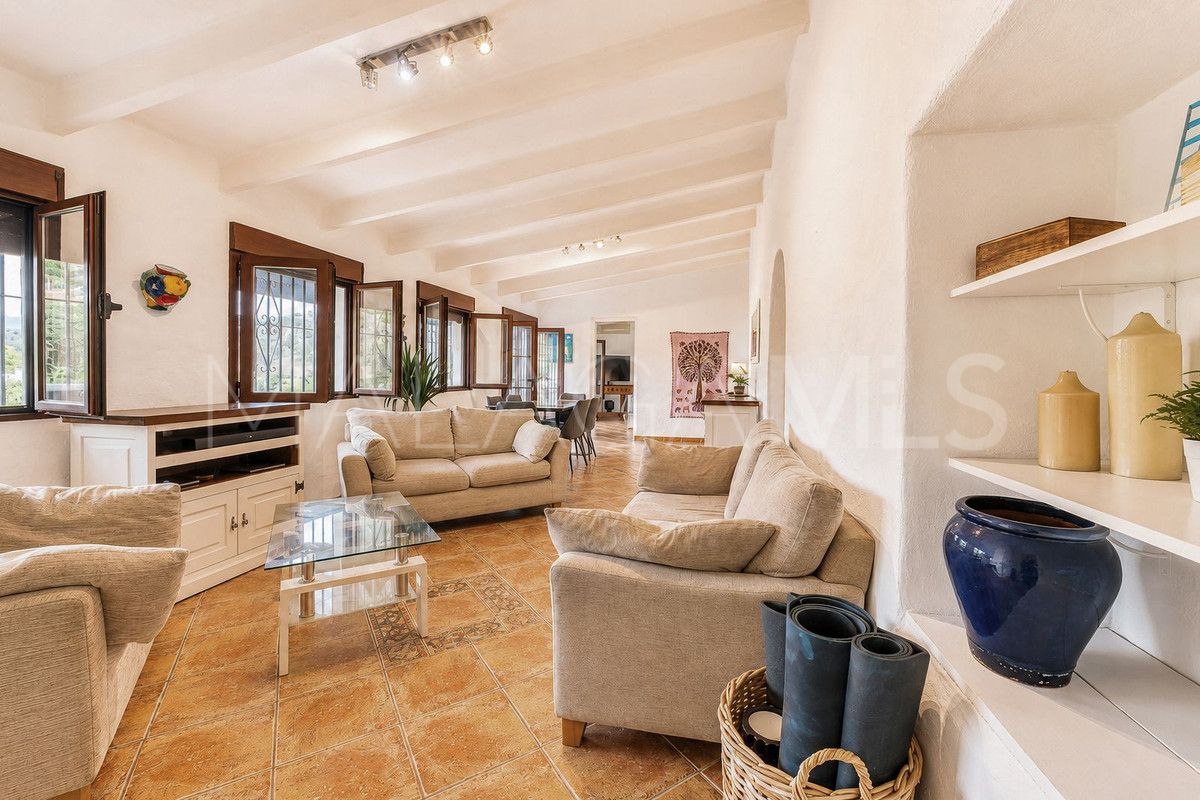 Villa for sale in Alhaurin el Grande