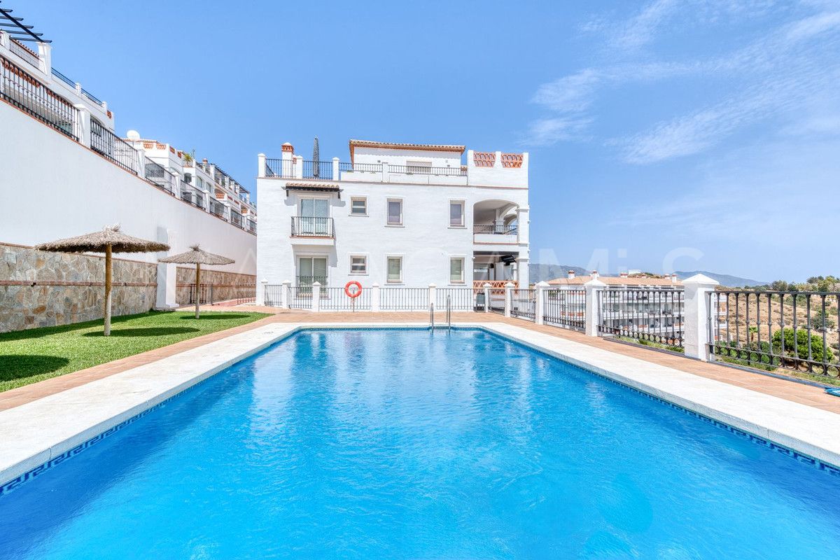 Apartamento planta baja for sale in Calahonda