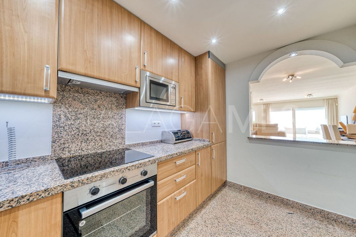 Buy apartamento planta baja in Estepona