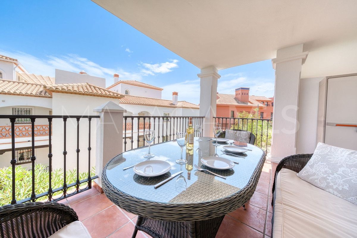 Se vende apartamento planta baja with 2 bedrooms in Calahonda