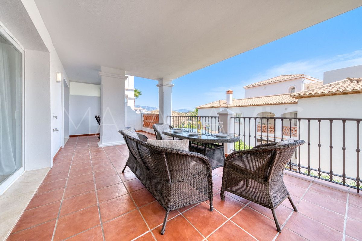 Se vende apartamento planta baja with 2 bedrooms in Calahonda