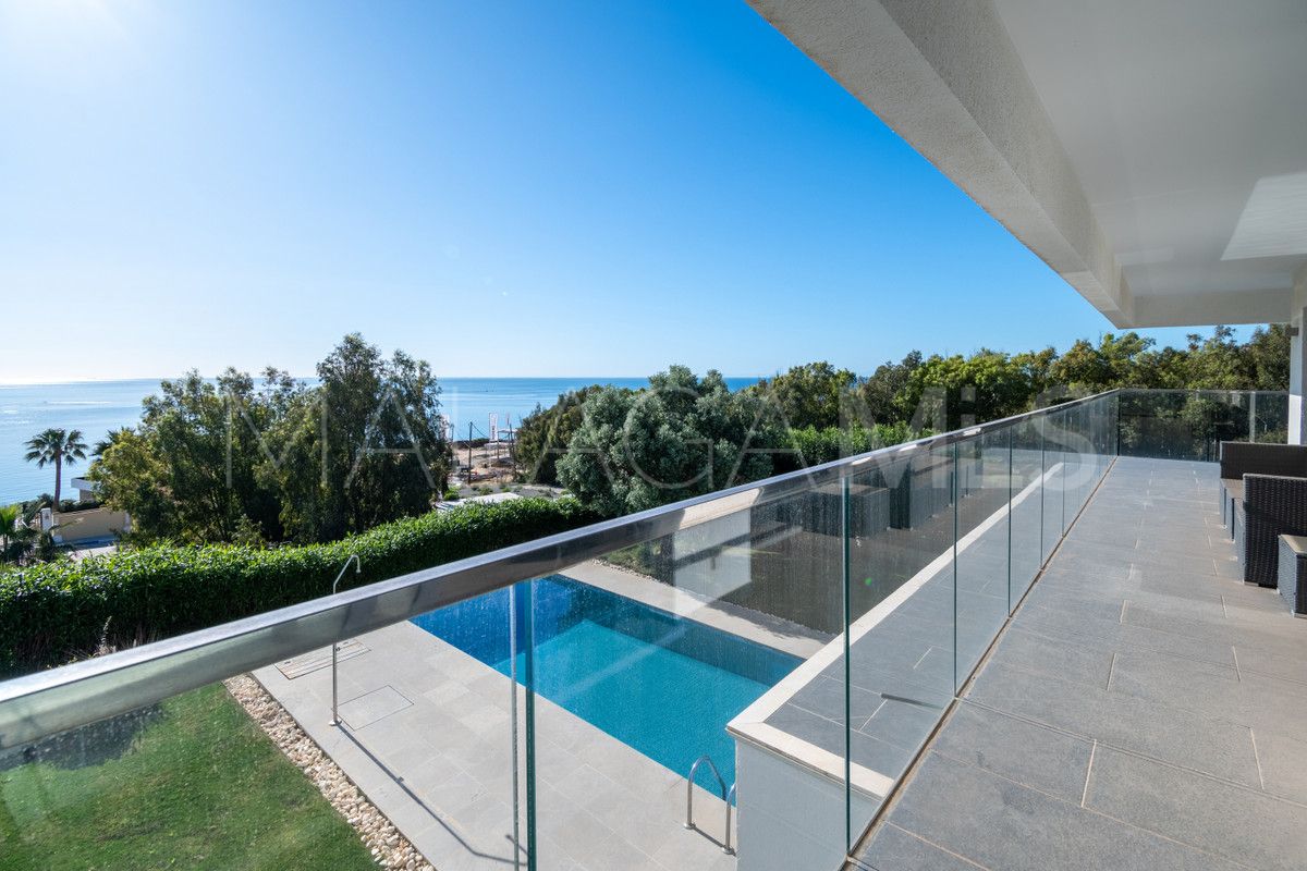 La Duquesa villa for sale