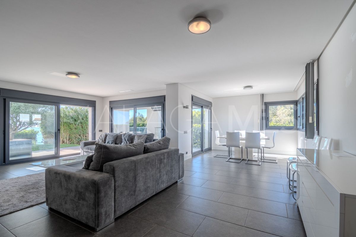 La Duquesa villa for sale