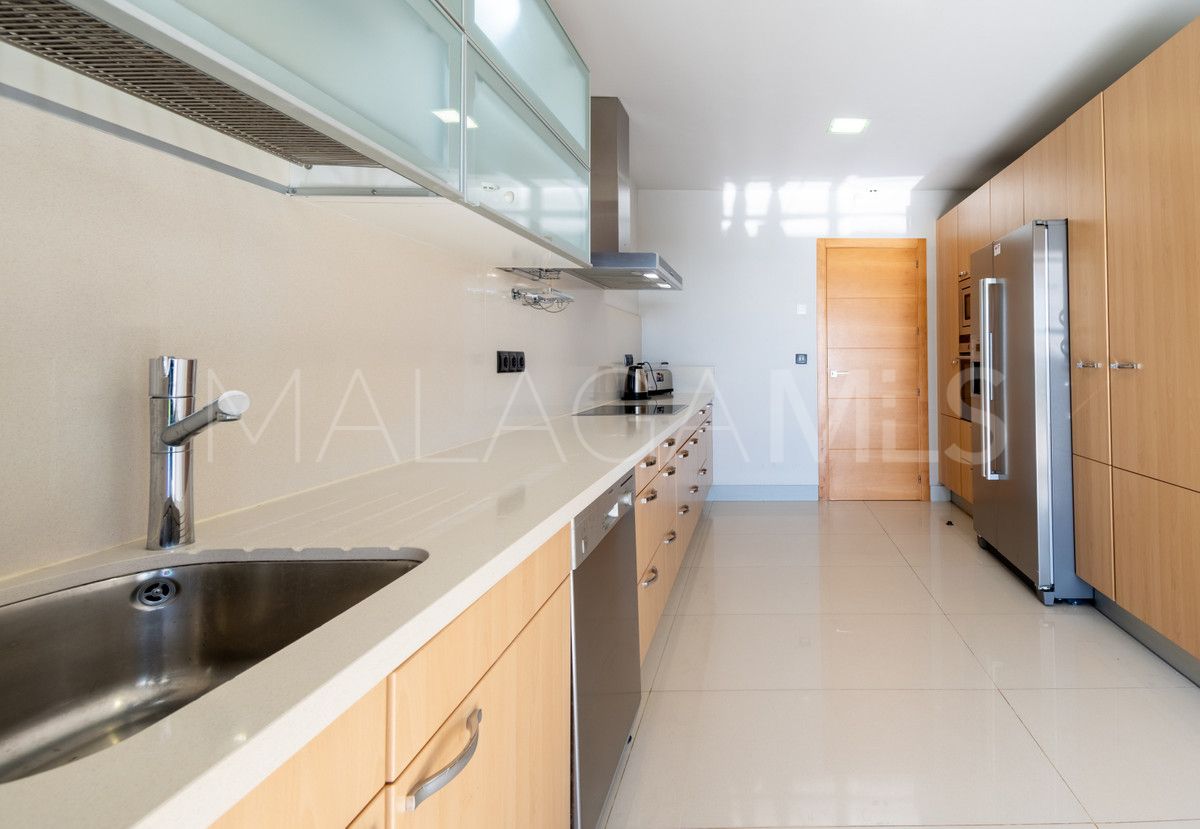 La Duquesa villa for sale
