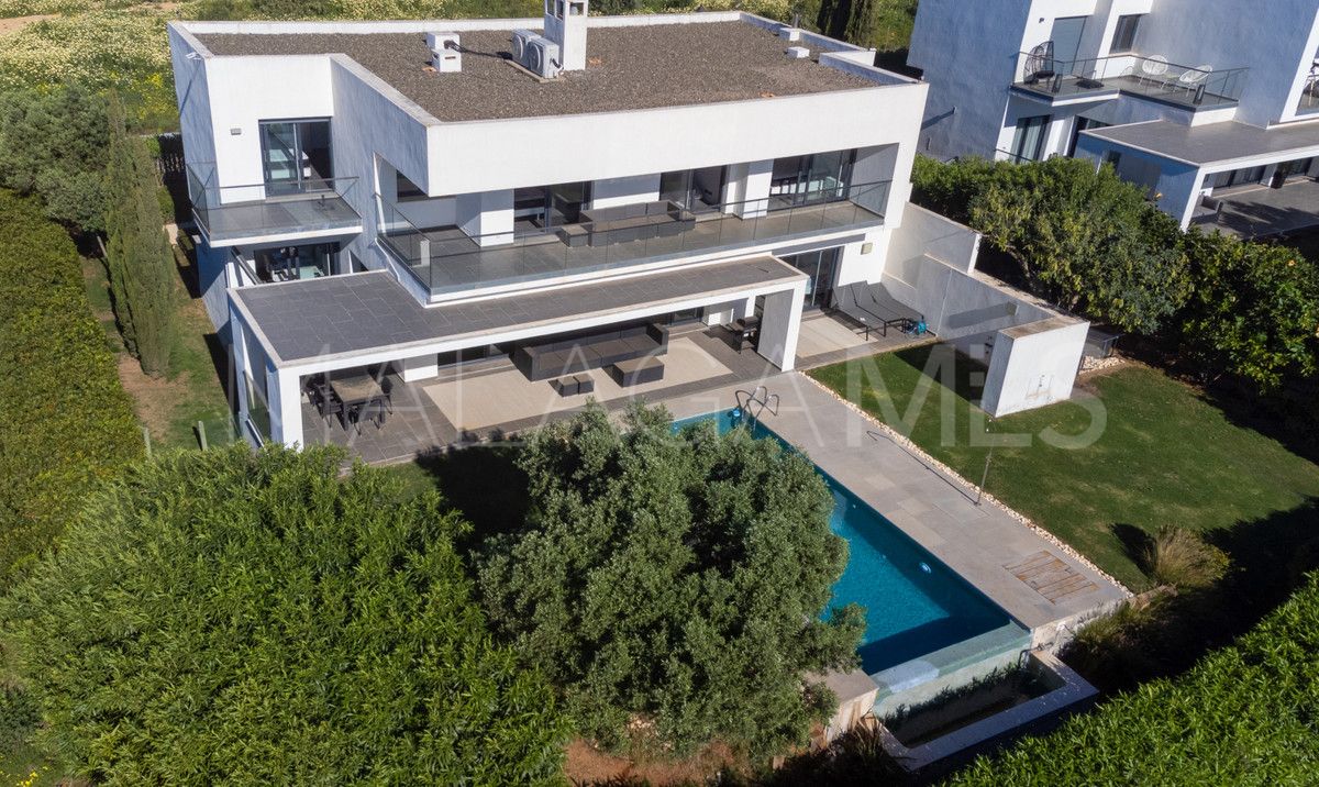 La Duquesa villa for sale