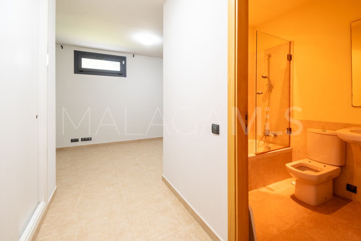 La Duquesa villa for sale